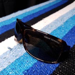 ARMANI EXCHANGE WOMENS SUNGLASSES